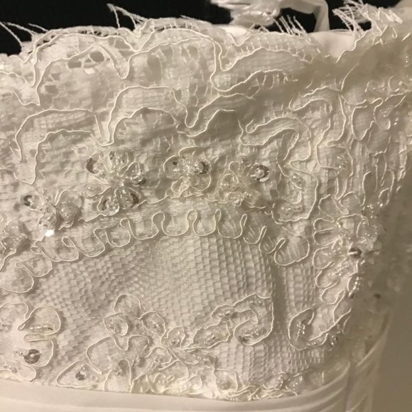 MARRA'S BRIDAL - Picture 6 of 7